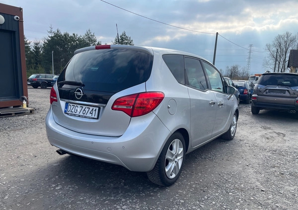 Opel Meriva cena 25499 przebieg: 179000, rok produkcji 2011 z Moryń małe 407